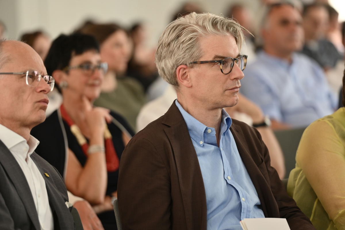 Der CEO der &Ouml;sterreichischen Post AG Walter Obelin und BAWAG-Vorstandsmitglied Guido Jest&auml;dt besuchten die Preisverleihung. &copy; Theodor K&ouml;rner Fonds / Christopher Glanzl